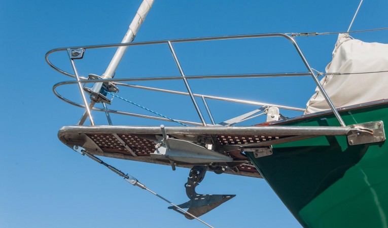 42 Westsail Custom heavy stainless Bow roller