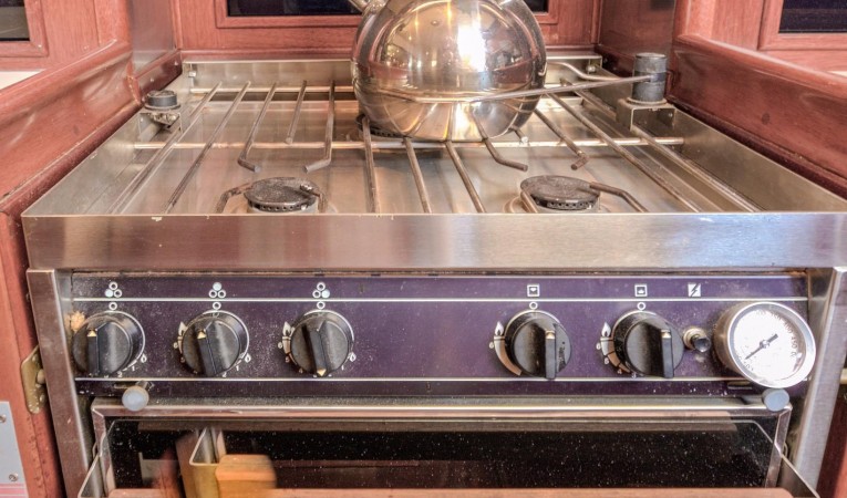 42 Westsail Beautiful Gimbal Stove & Oven