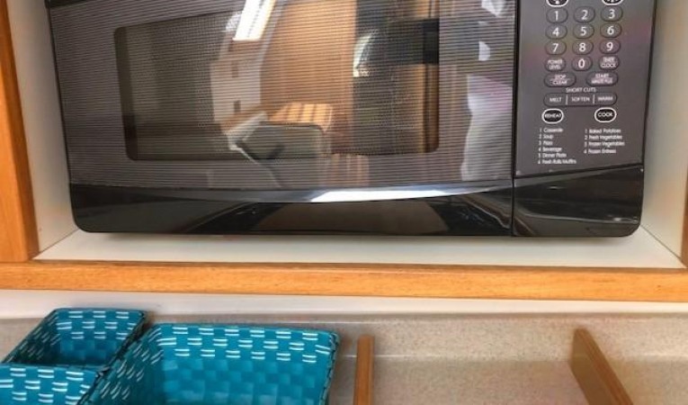 42 Catalina Microwave