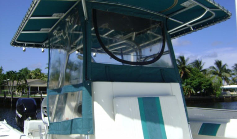 36 Dakota Center console fwd