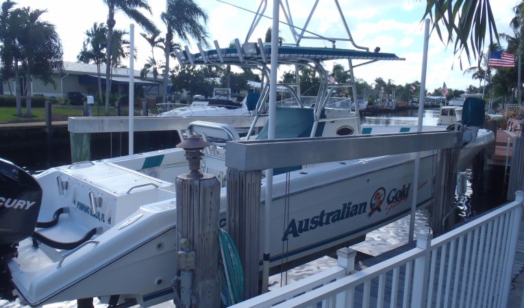 36 Dakota Stbd aft on lift