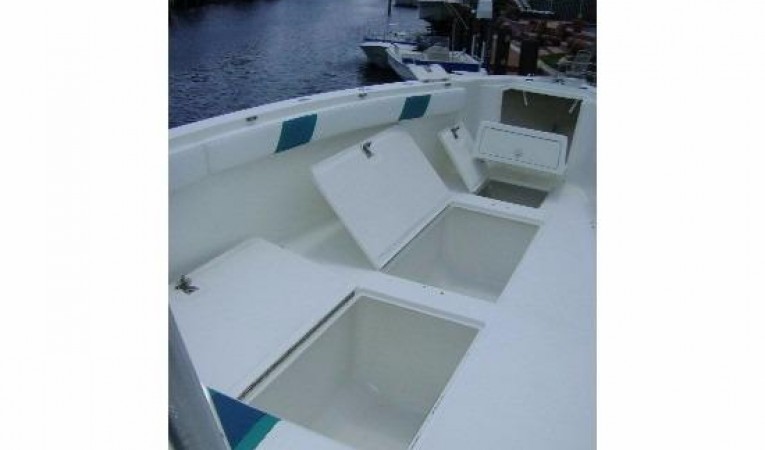 36 Dakota Forward lockers