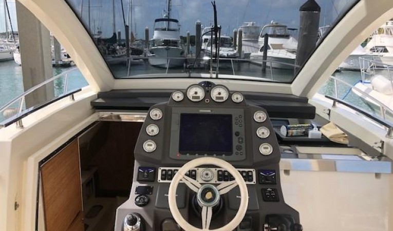 36 Azimut 