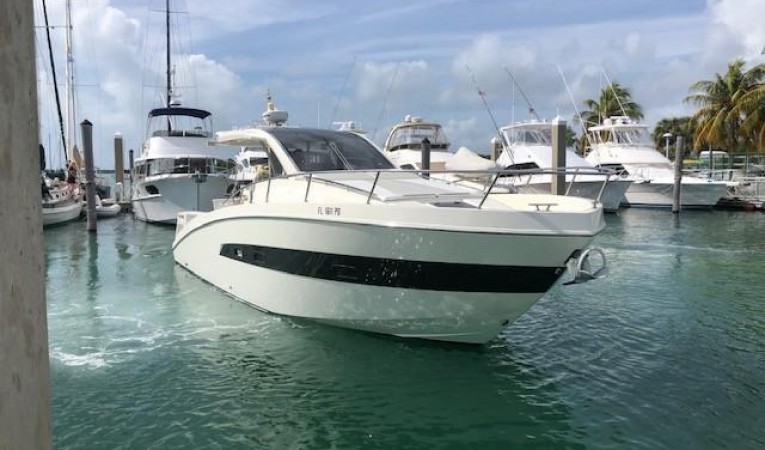 36 Azimut 