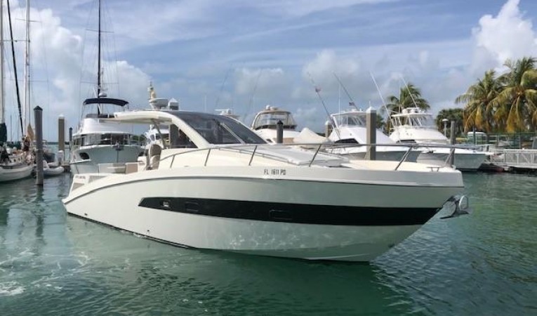 36 Azimut 