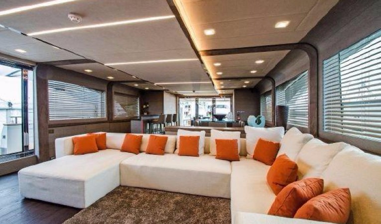 105 Monte Carlo Yachts 