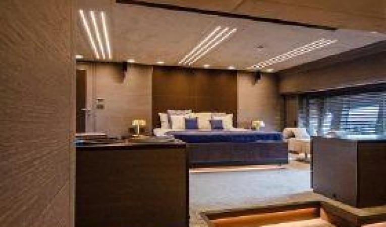 105 Monte Carlo Yachts 