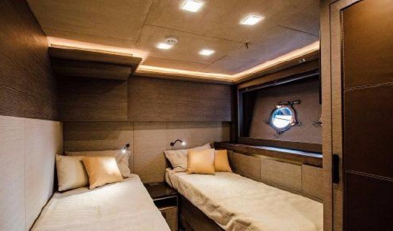 105 Monte Carlo Yachts 