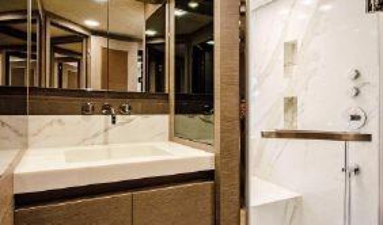 105 Monte Carlo Yachts 