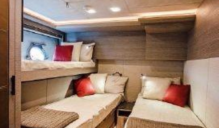 105 Monte Carlo Yachts 