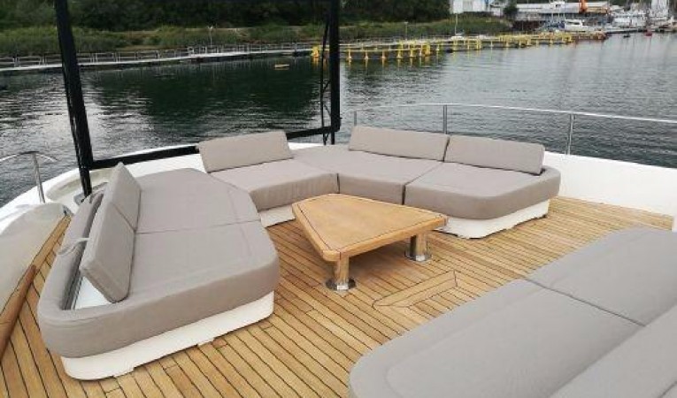 105 Monte Carlo Yachts 