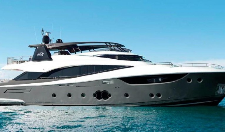105 Monte Carlo Yachts 