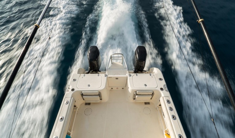32 World Cat Cockpit 1