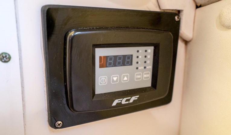 32 World Cat AC Control