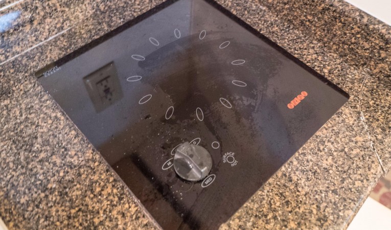 32 World Cat Cooktop