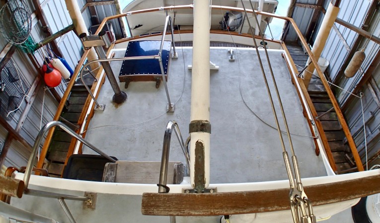 36 Universal Marine Boat Deck