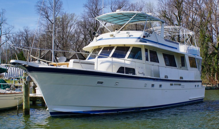 63 Hatteras 