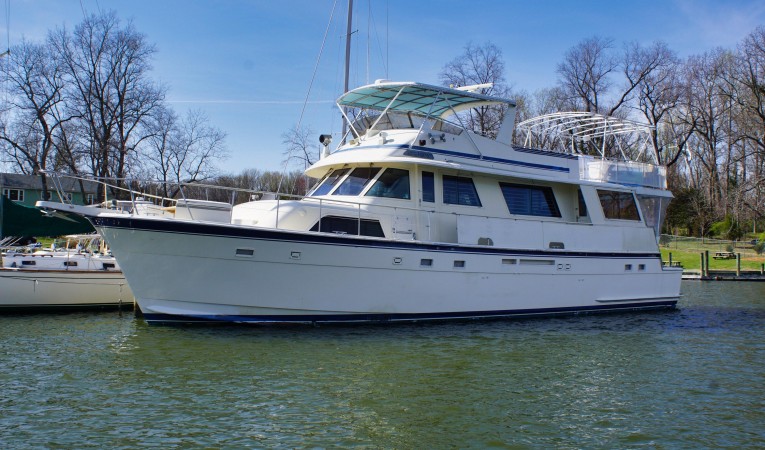 63 Hatteras 
