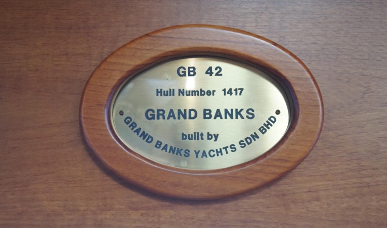 42 Grand Banks 