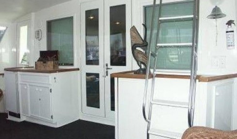 61 Hatteras Aft Deck
