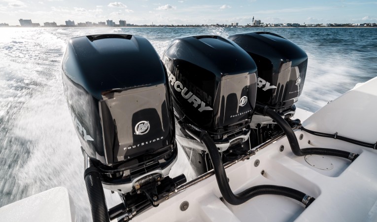 37 Intrepid Triple 300 Verados