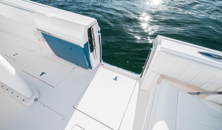 37 Intrepid Dive Door Open 2