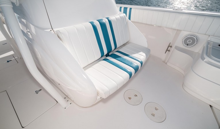 37 Intrepid Forward Console Seating