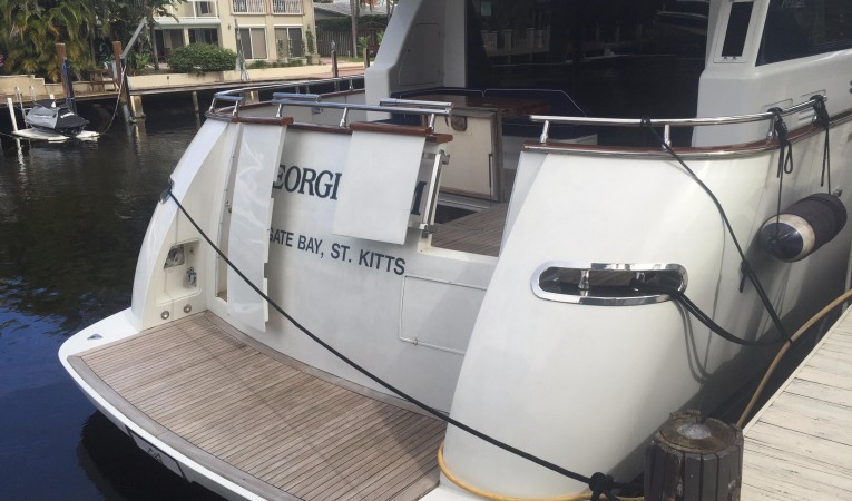 70 Maiora Passerelle and stairs from twin platform