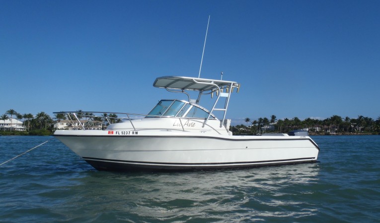 24 Pursuit Port side