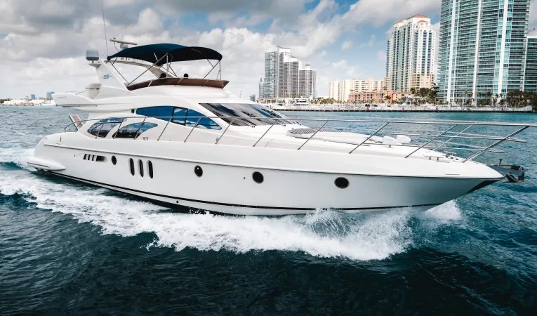 62 Azimut 