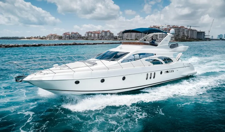 62 Azimut 