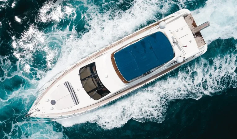 62 Azimut 