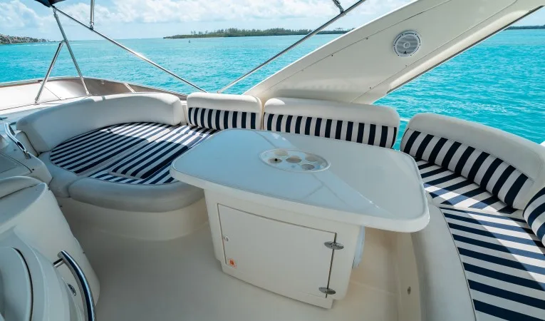 62 Azimut Seating and Dinette to Stbd