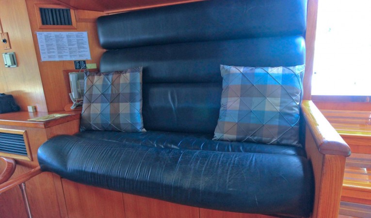 121 DENISON Pilot House