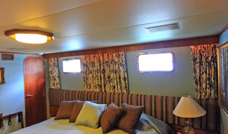 121 DENISON Starboard Guest Stateroom