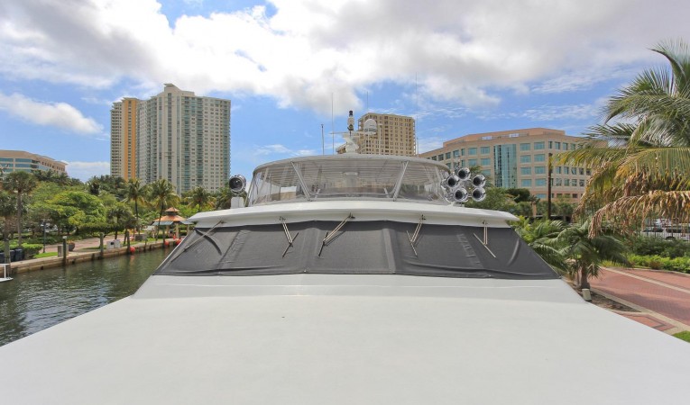 121 DENISON Pilot House