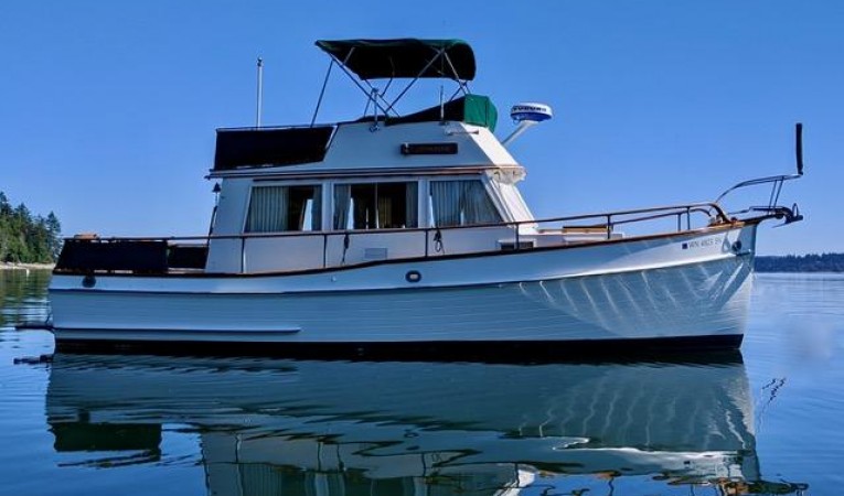 32 Grand Banks 