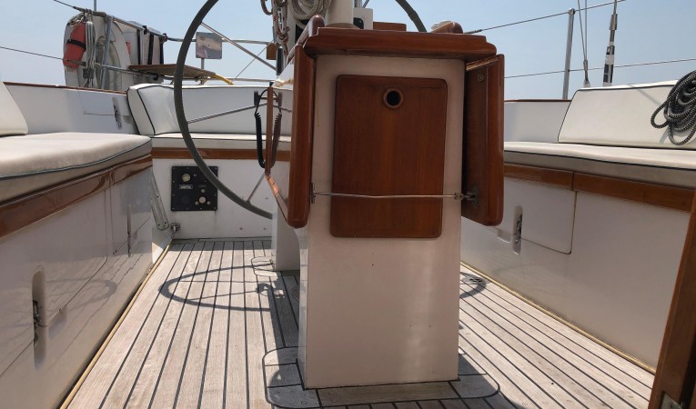 54 Little Harbor Cockpit view from companion way