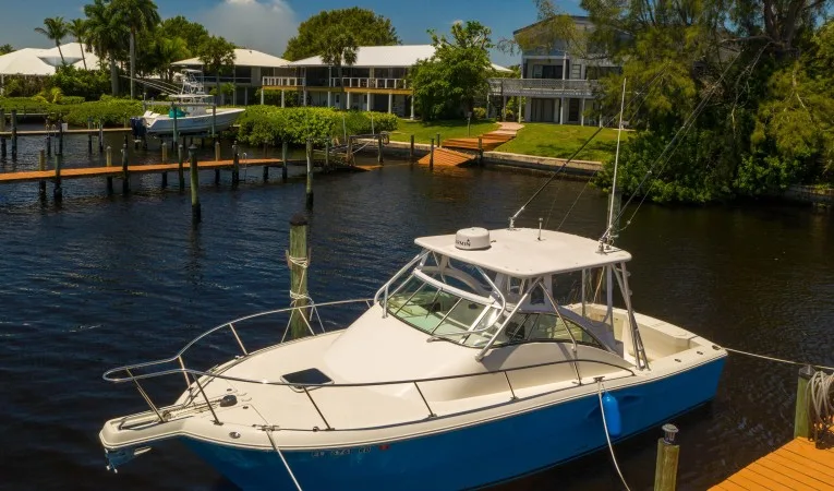 30 Rampage 2005 Stuart, Florida Sold on 2021-11-22 by Denison Yacht Sales