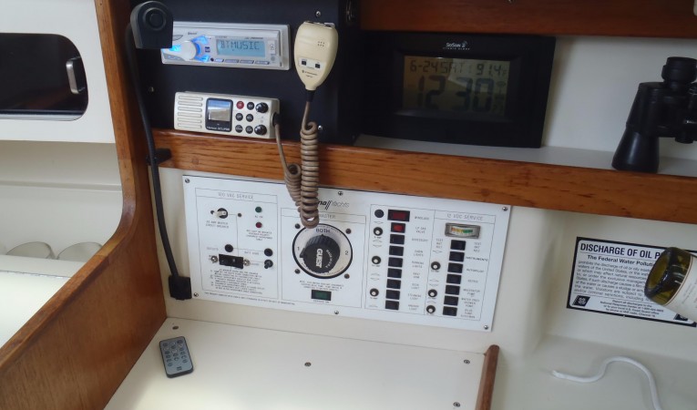 27 Catalina Nav station & panel