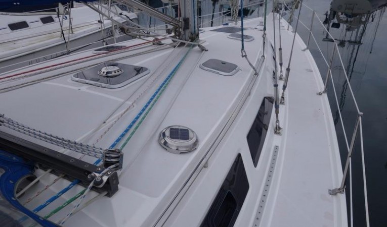 38 Catalina Cabintop