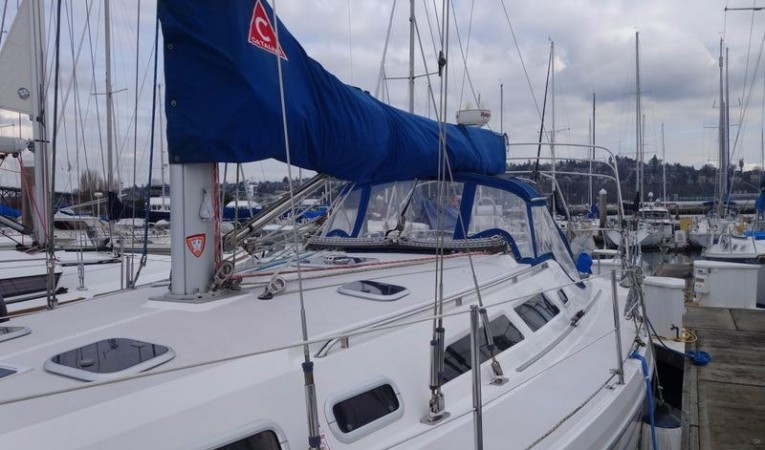 38 Catalina Sidedeck