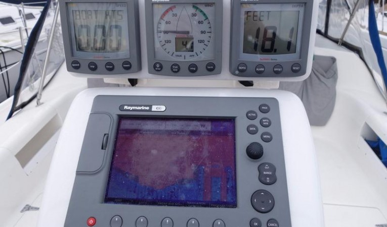 38 Catalina Helm Electronics