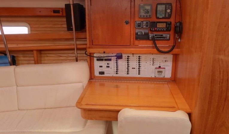 38 Catalina Nav Station