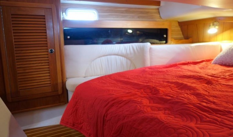 38 Catalina Aft Cabin (Starboard)