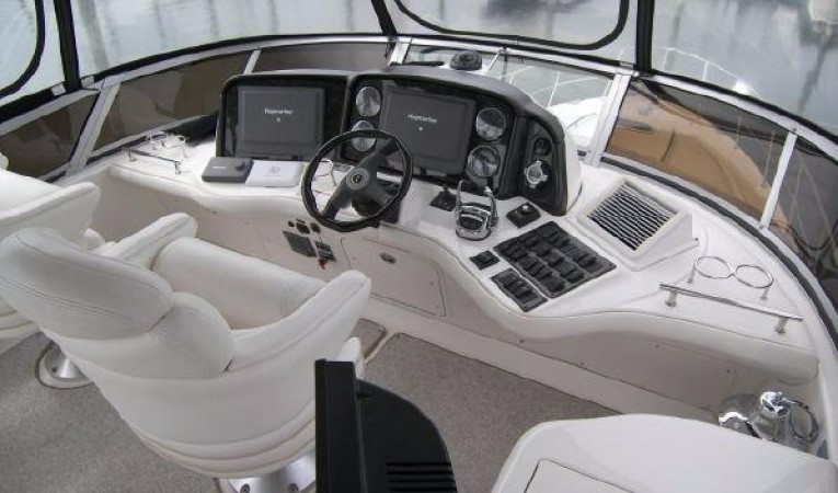 44 Sea Ray Helm Controls