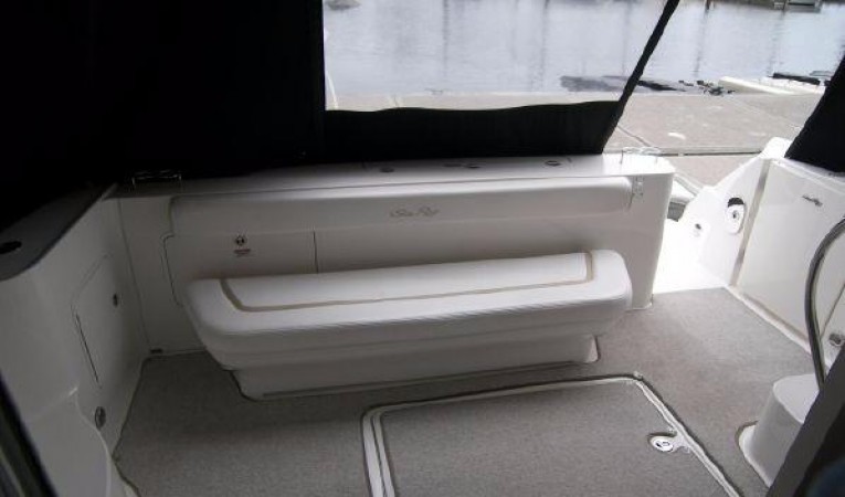 44 Sea Ray Aft Deck Seating