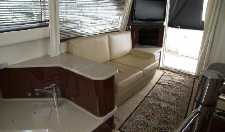 44 Sea Ray Galley