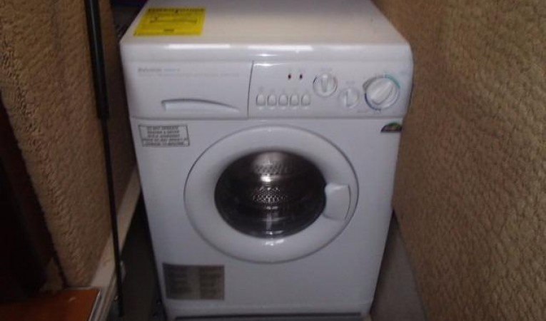 44 Sea Ray Washer/Dryer
