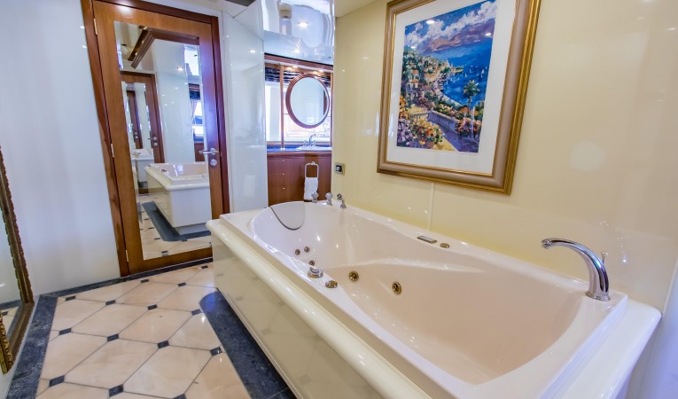 147 Sensation Yachts 